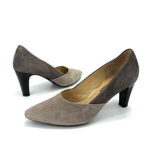 Gabor Brown & Taupe/Tan Pump Size 8 Suede Leather Almond Toe Medium Height Heels